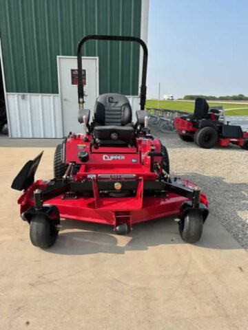 2026 Country Clipper Boss XL 35hp 72″