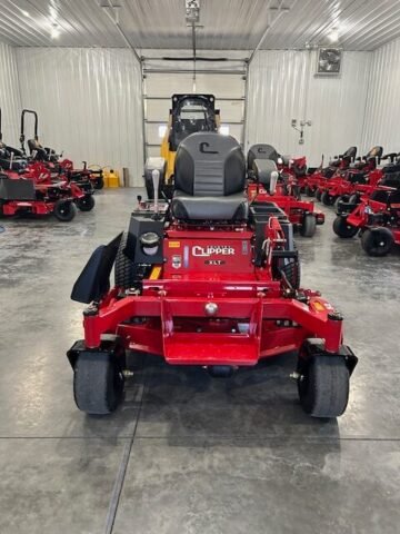 2025 Country Clipper XLT 24hp 52″